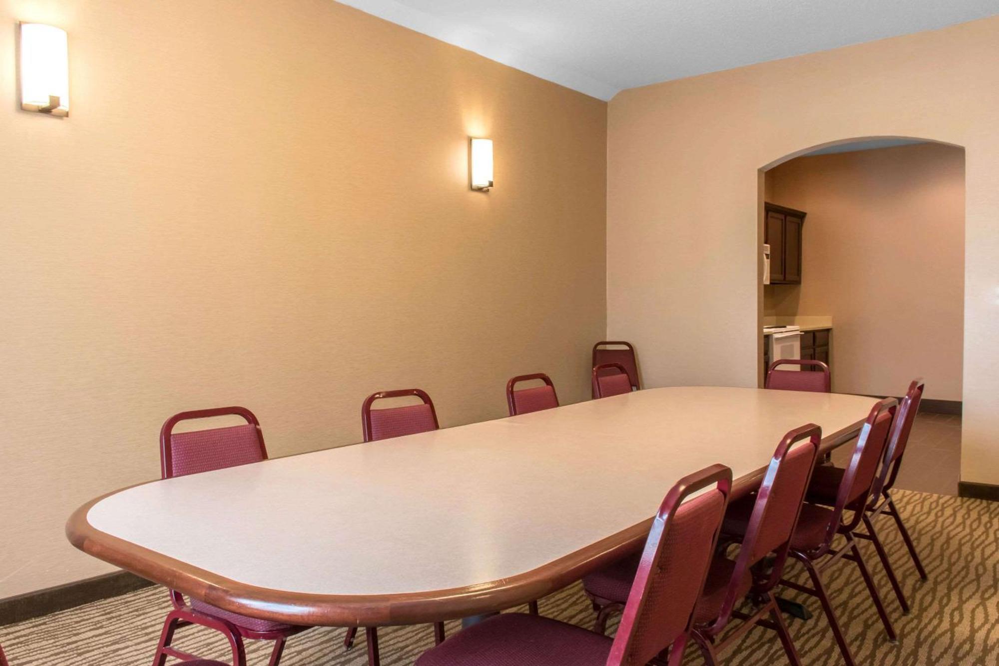 Comfort Suites Scranton Near Montage Mountain Exterior foto